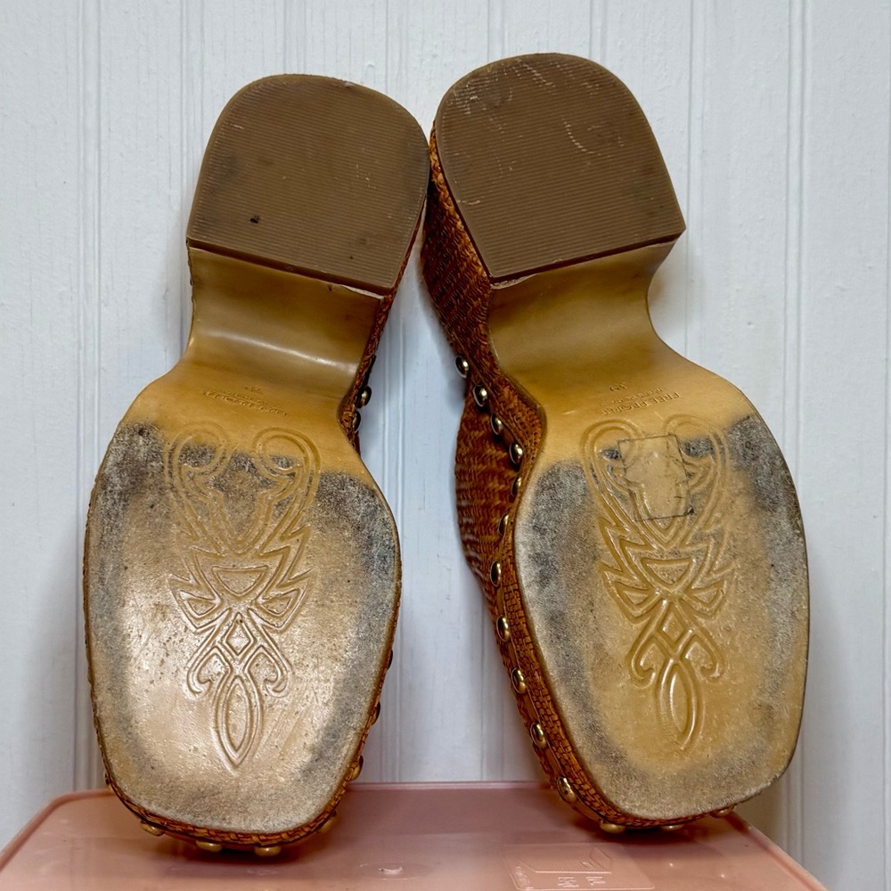 FREE PEOPLE Rori Woven Leather Platform Clog in Tan with Gold-Tone Studs - Picture 7 of 7